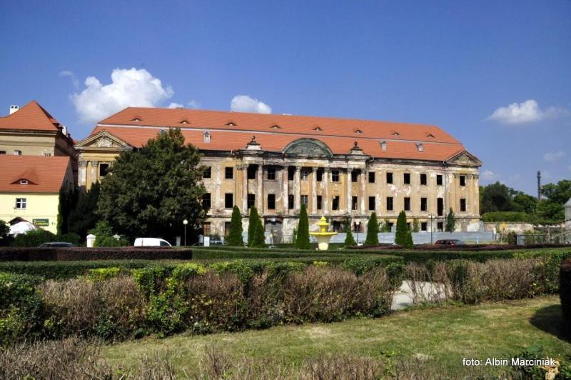 ŻaryM.S. Piccolo公寓 外观 照片
